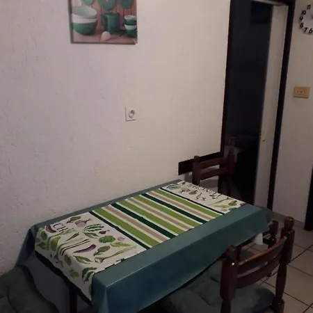 Lidija Apartment *