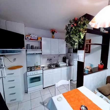 Lidija Apartment