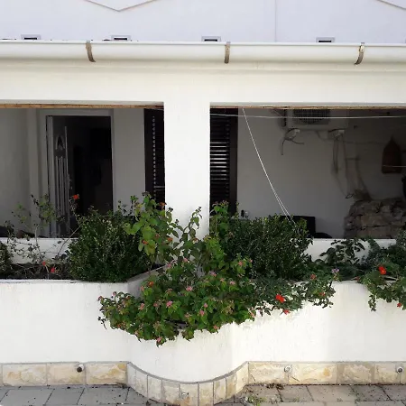 Apartament Lidija Pag Town