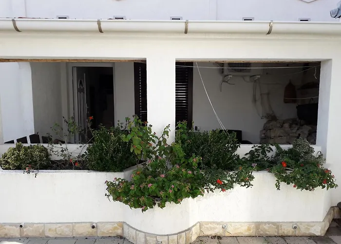 Апартаменты Lidija Паг